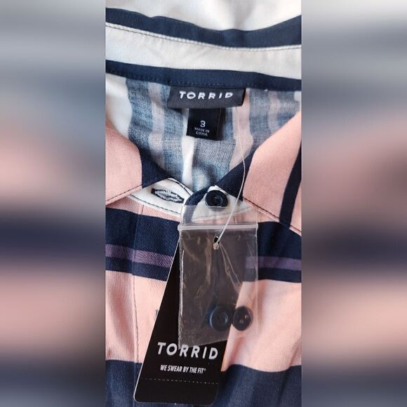 NWT Torrid Pink Multicolor Striped Challis Button Down Shirt Size 3x - Picture 3 of 10